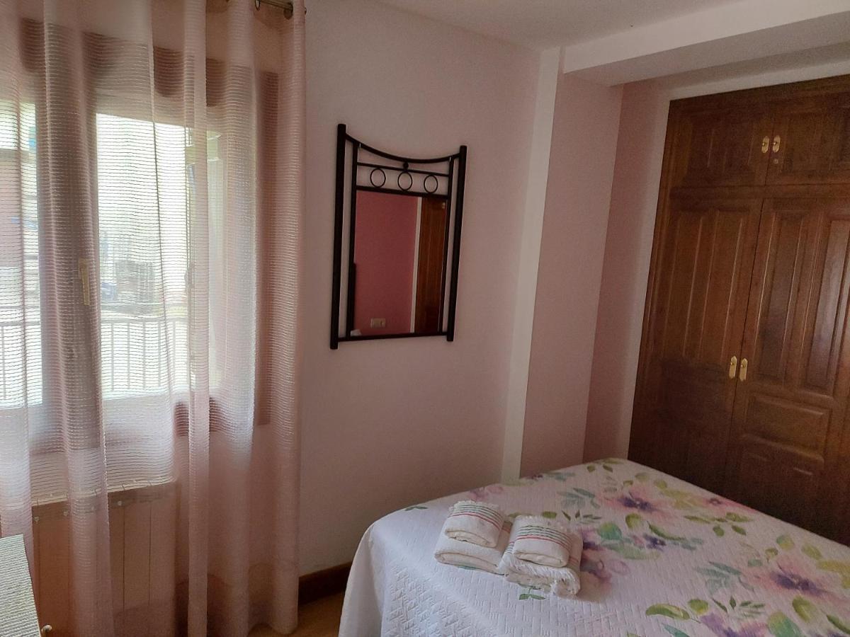 Los Llanos De Escarrilla Ngoại thất bức ảnh